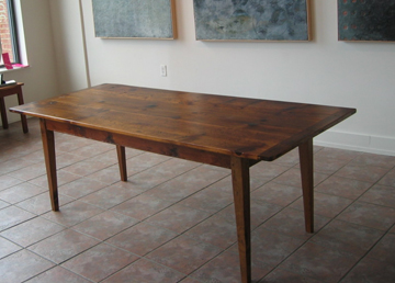 Farm table