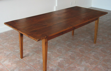 Farm table